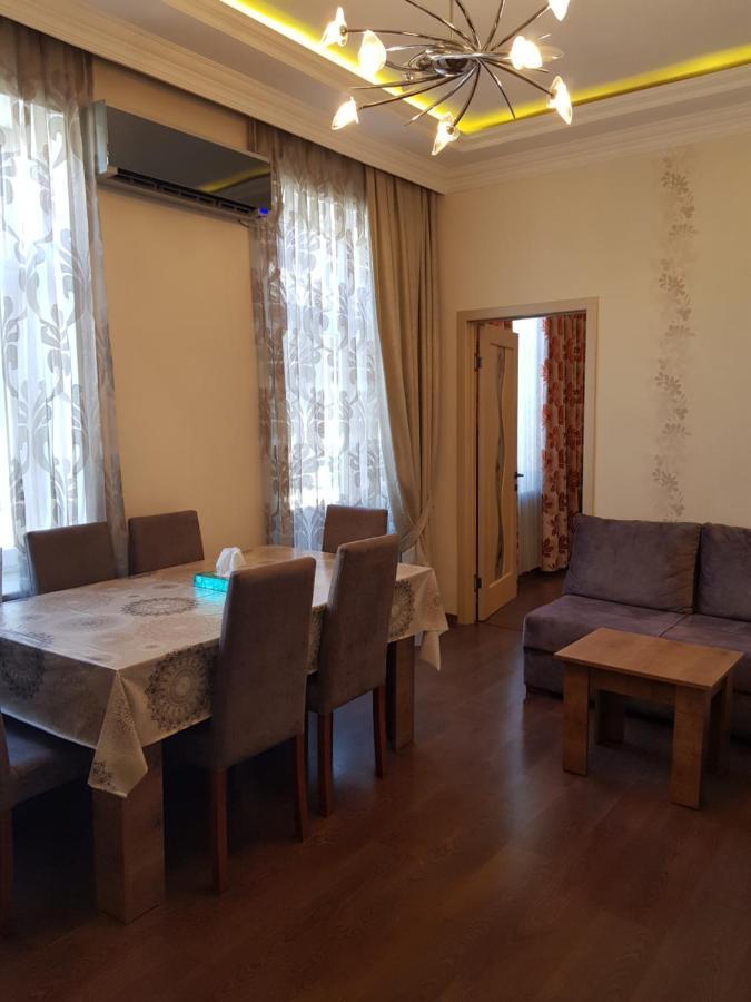 Central Baku Luxury Apartment On Nizami Street Kültér fotó