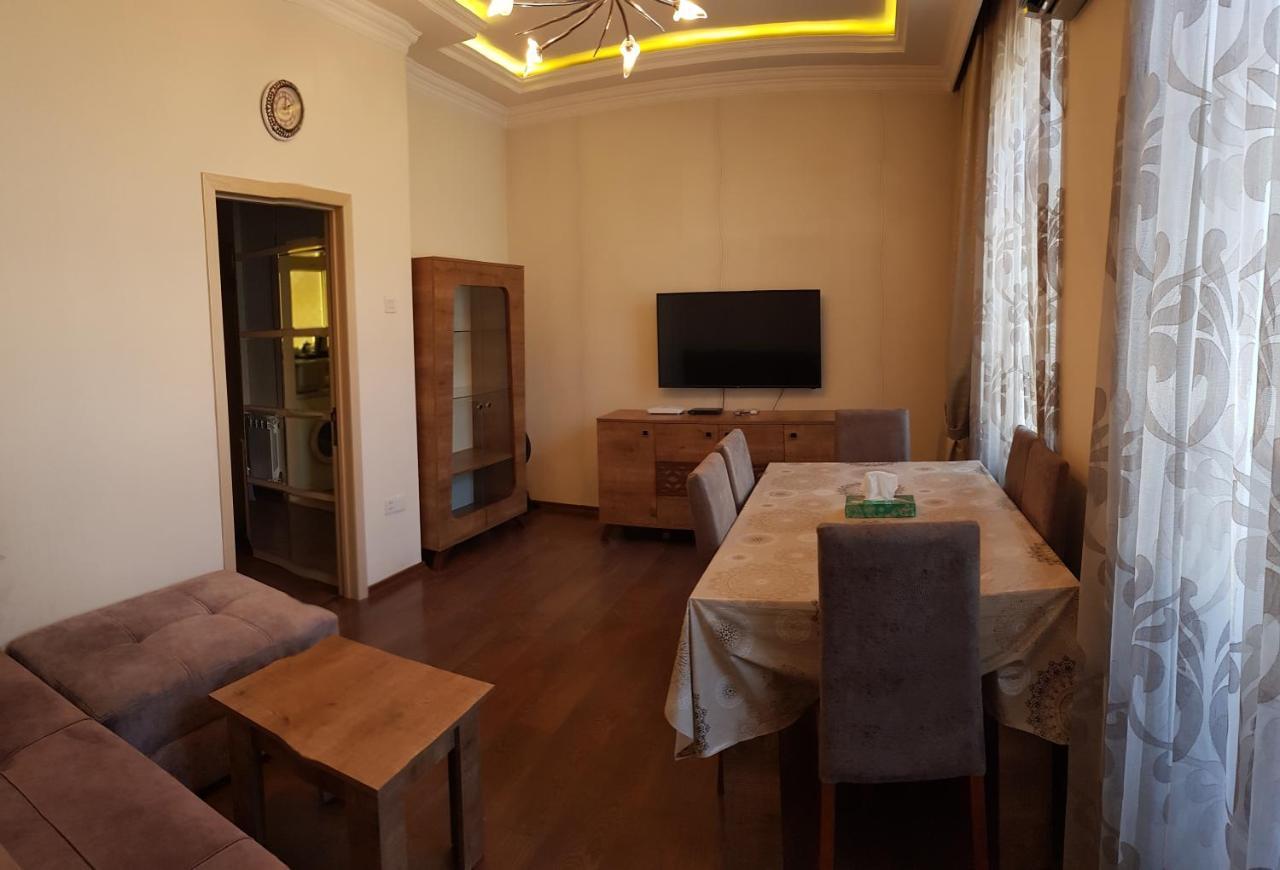 Central Baku Luxury Apartment On Nizami Street Kültér fotó